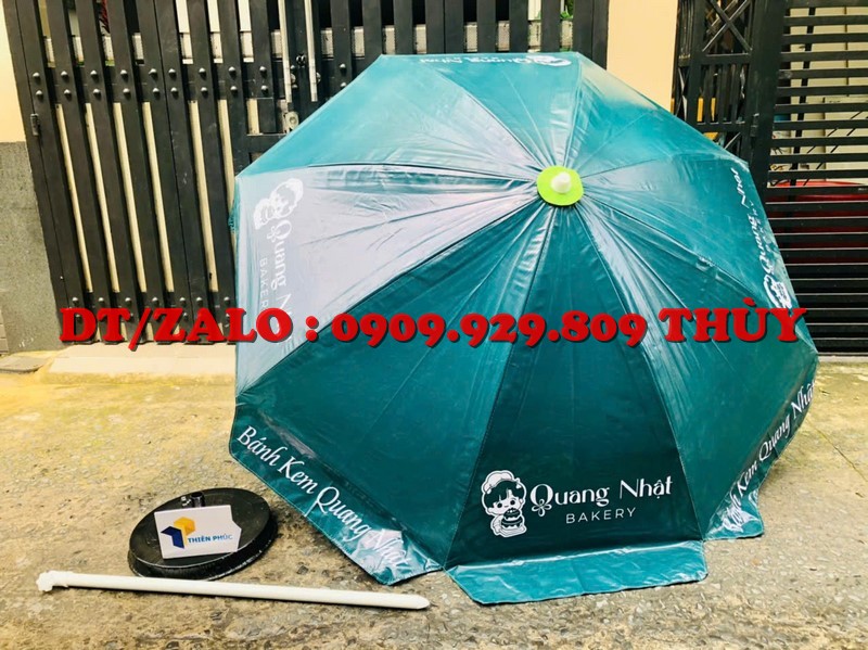dù che quảng cáo ngoài trời