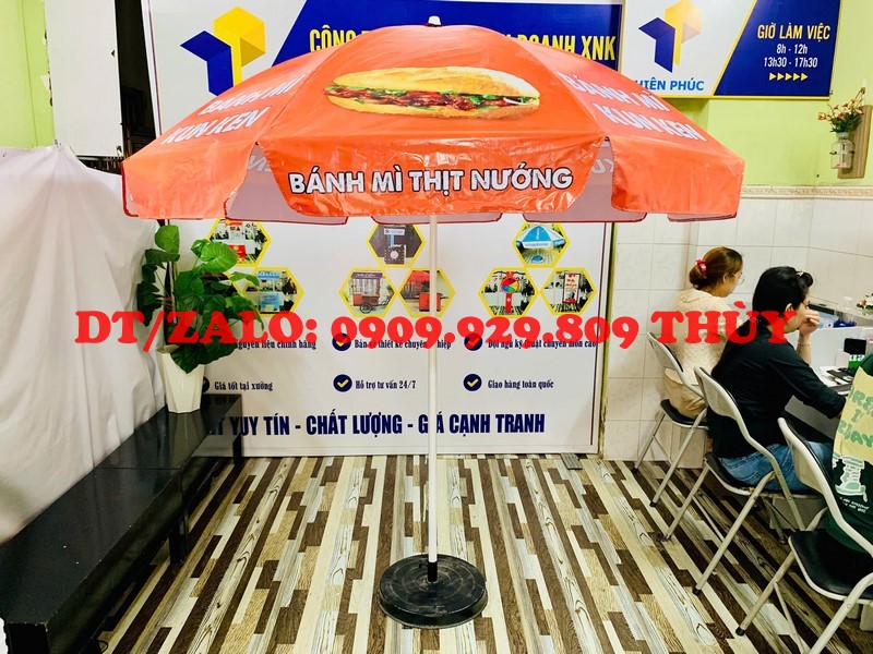 Dù in logo quảng cáo quán ăn